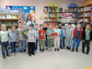 Read more about the article Патриотическая акция «Читаем детям о войне»